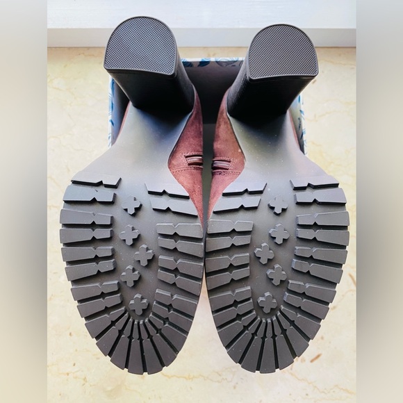 NEW IN BOX- Apt.9 Manager Boots - Picture 8 of 12